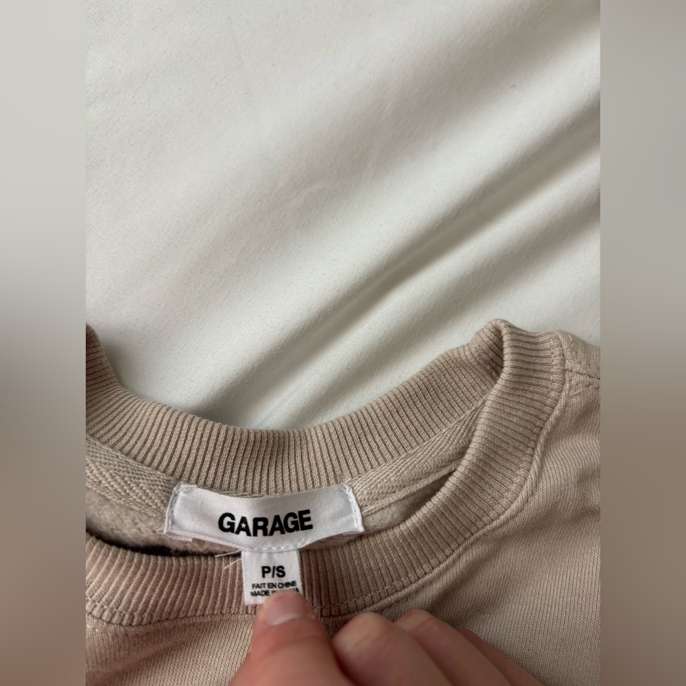 Garage NY CrewNeck - Picture 3 of 4